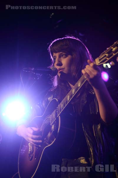 CAITLIN ROSE - 2011-02-20 - PARIS - La Maroquinerie - 